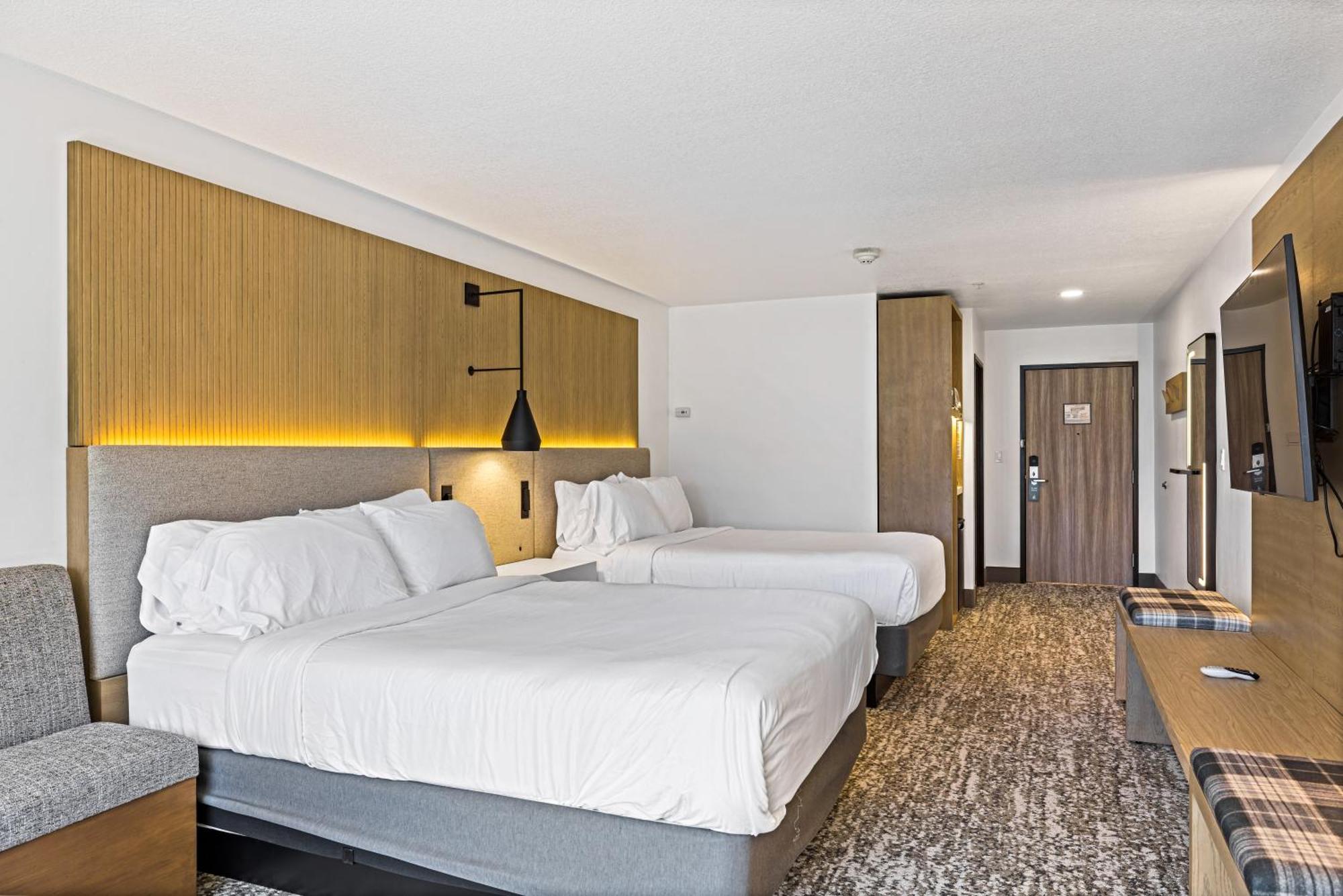 The Evergreen Hotel 麦考尔 外观 照片